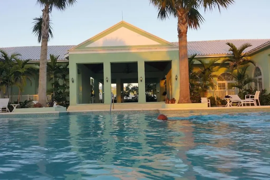 Townhouse By The Bay, Little Bay Country Club ,Negril Villa Orange Bay